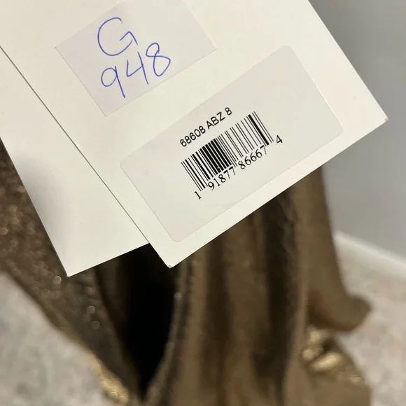 MAC DUGGAL Antique Bronze One Shoulder Metallic Evening Ballgown - Reemoly - Picture 11 of 15